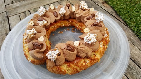choux , crème chocolat,chantilly chocolat