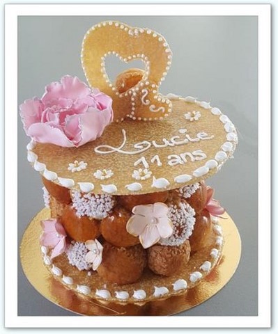 choux craquelin caramélisé garni d'une crème patissière