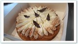 Tarte Banoffee sablé breton garni de banane et dulce de leche, et chantilly